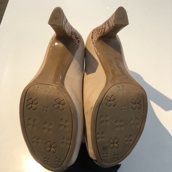 NATURALIZER N5 Comfort Cream & Professional 3" Heels Size 8 Wide - Picture 4 of 5